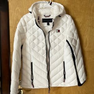 Tommy Hilfiger puff coat with in side coat holder to put coat in or others items